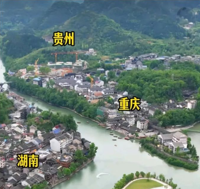 1770794976789288.png 边城1.png