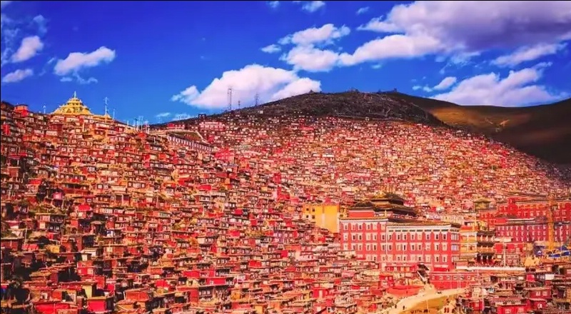 1772798600920449.jpg 色达法学院2_dh.jpg