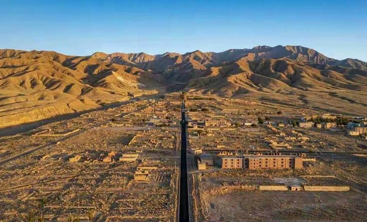 1774534018408844.jpg 影视基地3_dh_dh.jpg